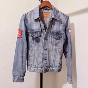 Levi's Men's Denim Jacket with Sleeve Patches